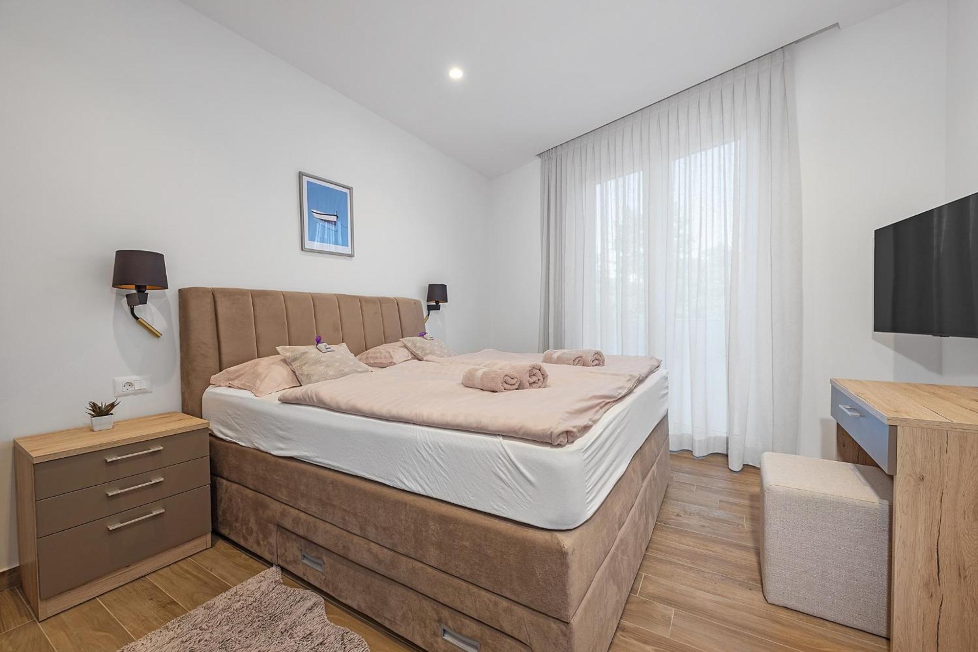 Pinus - Private Pool, Jacuzzi, Game *