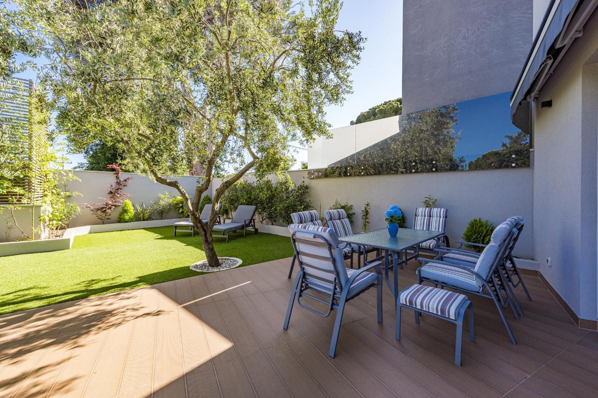 Pinus - Private Pool, Jacuzzi, Game *