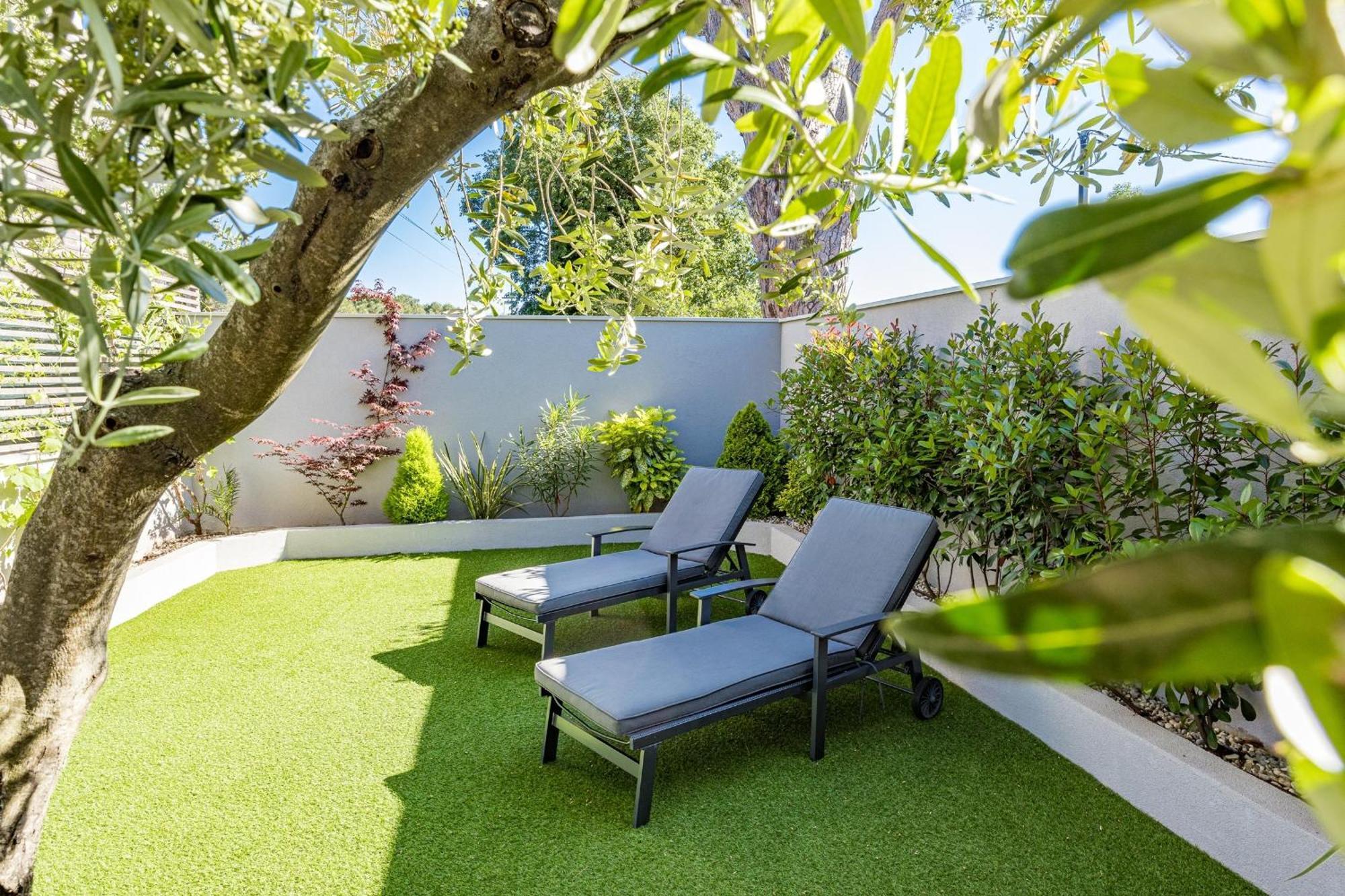 Villa Pinus - Private Pool, Jacuzzi, Game *